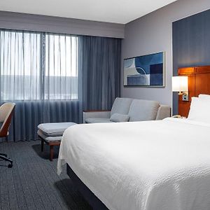 King Room Mobility or hearing accessible